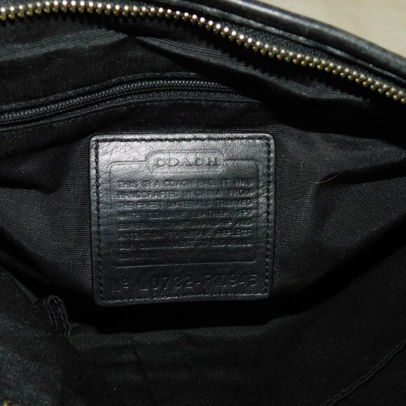 Coach F10945 Soho Hamptons Classic Adjustable Hobo Shoulder Bag Leather - Picture 9 of 14